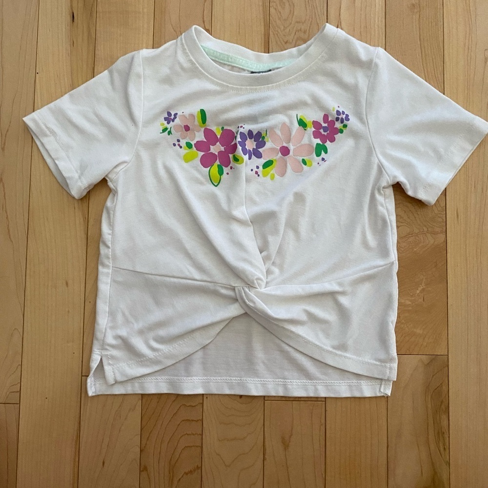 🌟4/$16🌟Girl’s FWD  brand tee. SIZE 3T NWOT